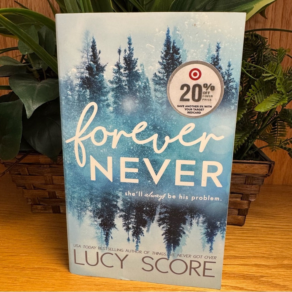 Forever Never 🫐 by Lucy Score Book